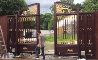 香蕉久久网庭院平移門大香蕉影视网安裝工程現場實拍視頻